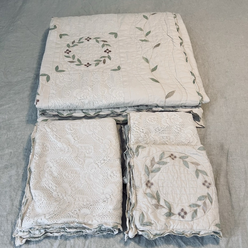 Vintage Quilt Embroidery Botanical Lace Flowers 81"x83" Set With 3 Pillow Covers - Picture 3 of 16